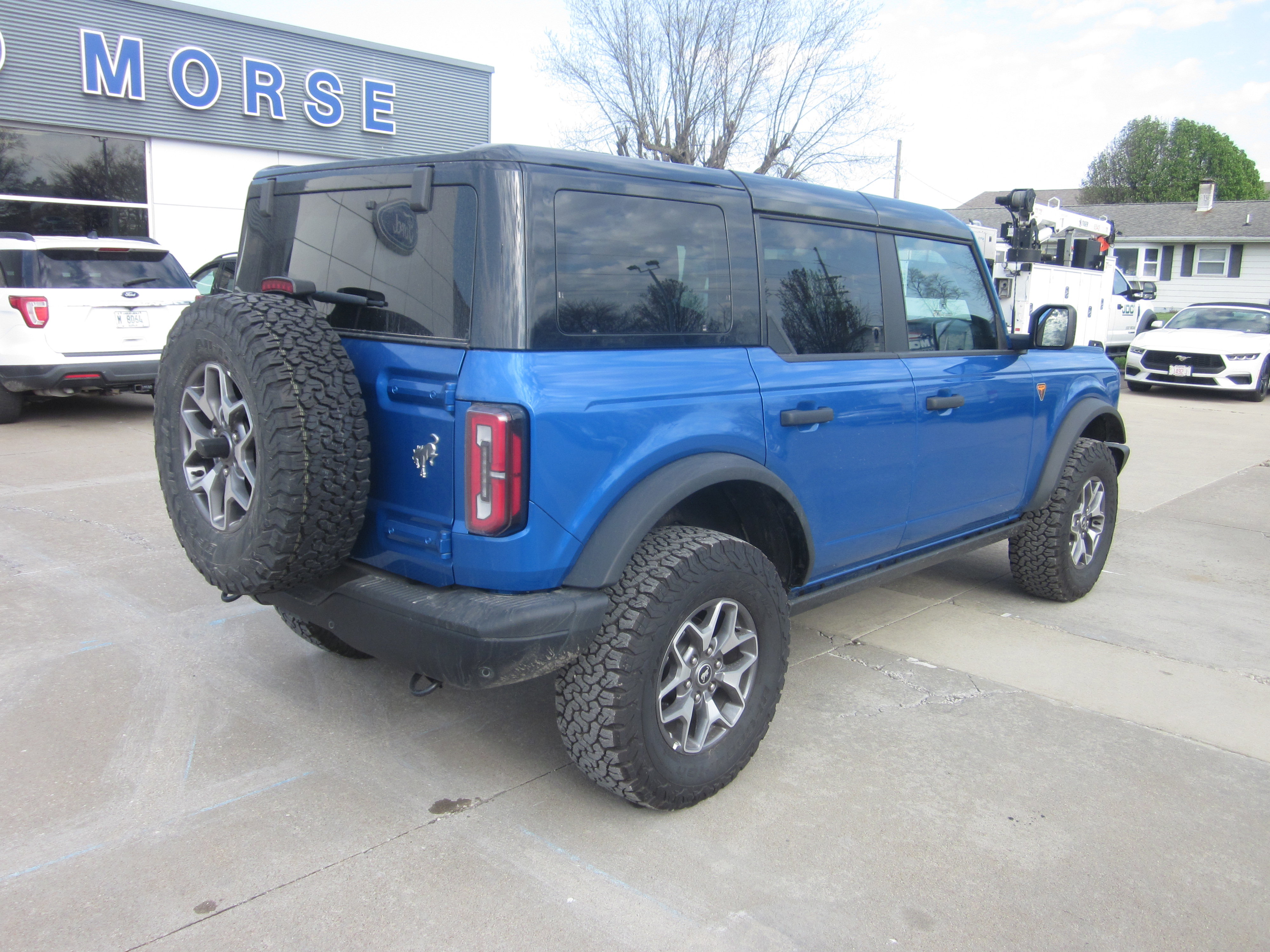 Used 2025 Ford Bronco Badlands AWD/4WD image 6