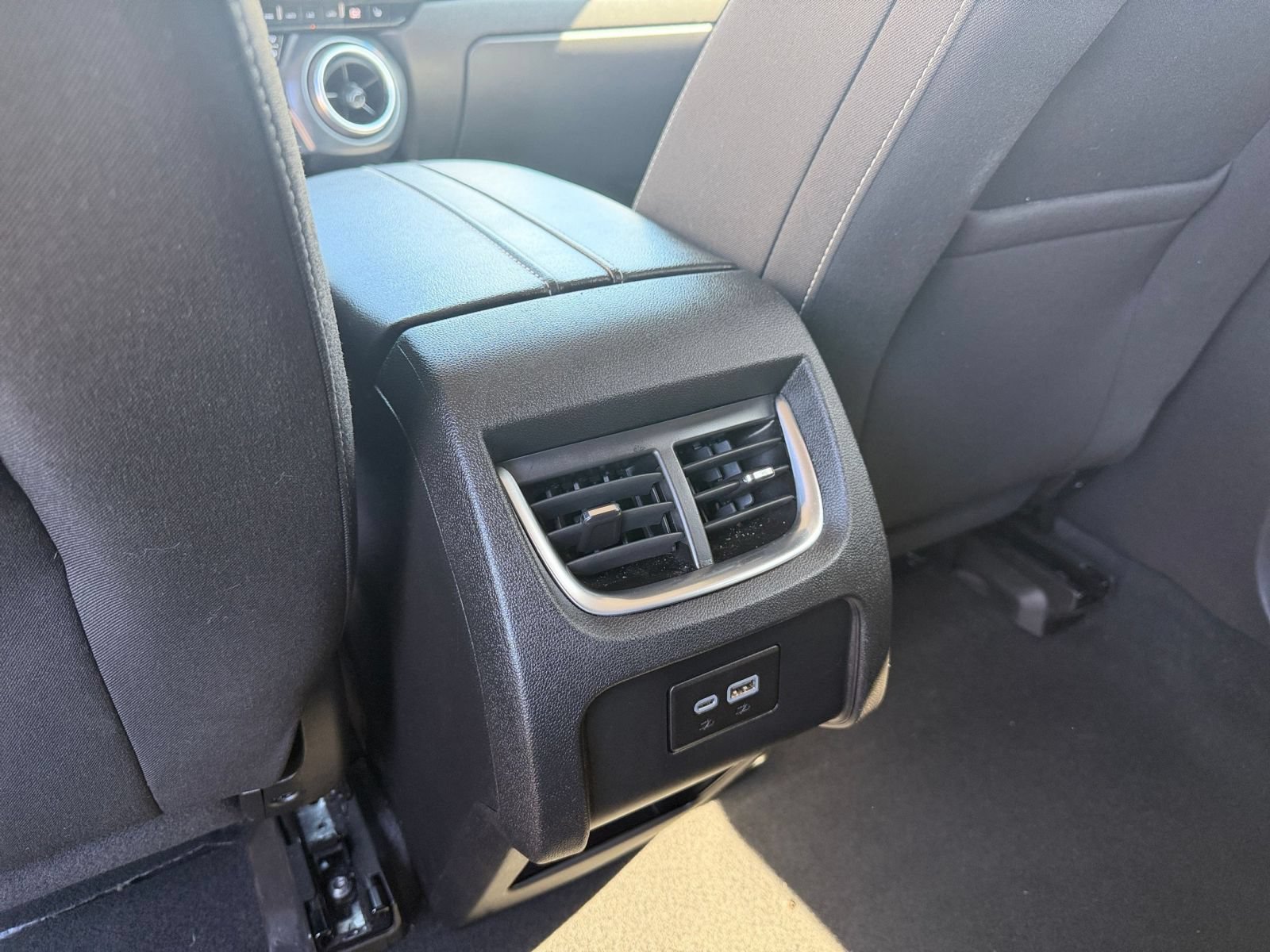 Used 2025 Chevrolet Blazer LT FWD image 23