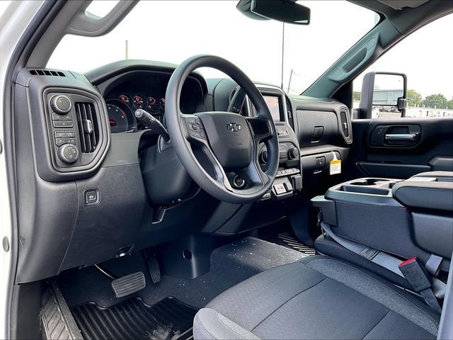 New 2026 Chevrolet Silverado 2500 Custom w/ Custom Value Package AWD/4WD image 8