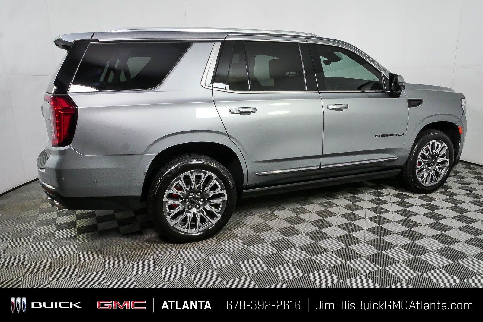 Certified 2023 GMC Yukon Denali Ultimate w/ LPO, Floor Liner Package AWD/4WD image 2