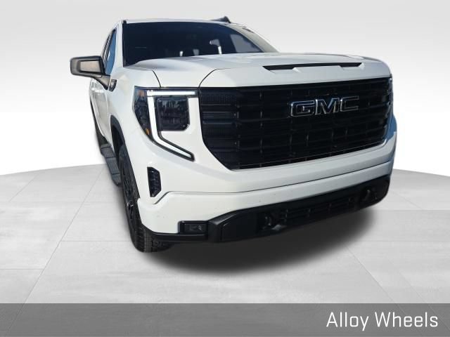 Used 2022 GMC Sierra 1500 Elevation w/ X31 Off-Road Package AWD/4WD image 5
