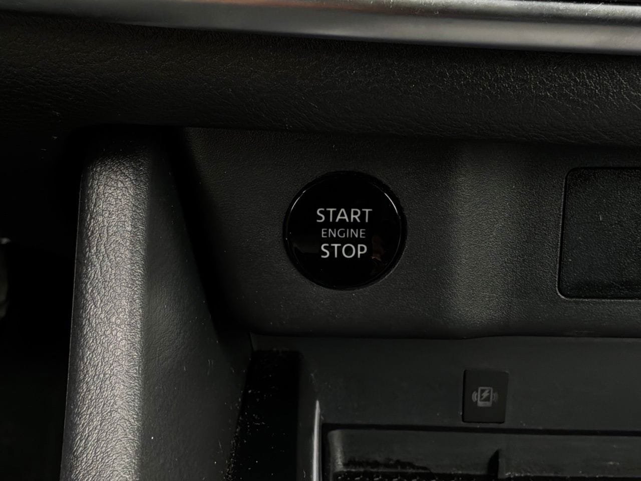 Used 2026 Nissan Rogue SL AWD/4WD image 26