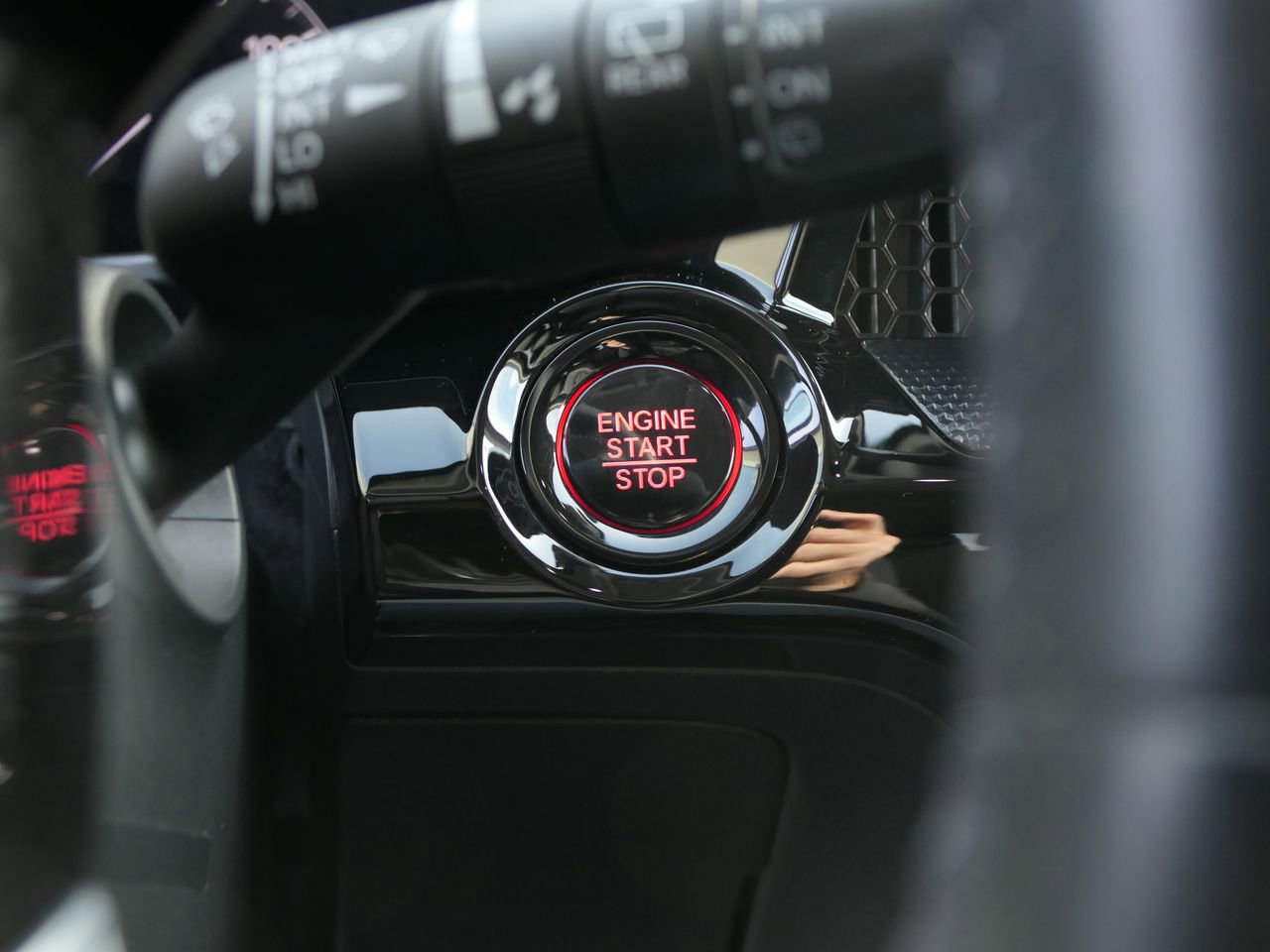 Used 2023 Honda CR-V EX-L image 16