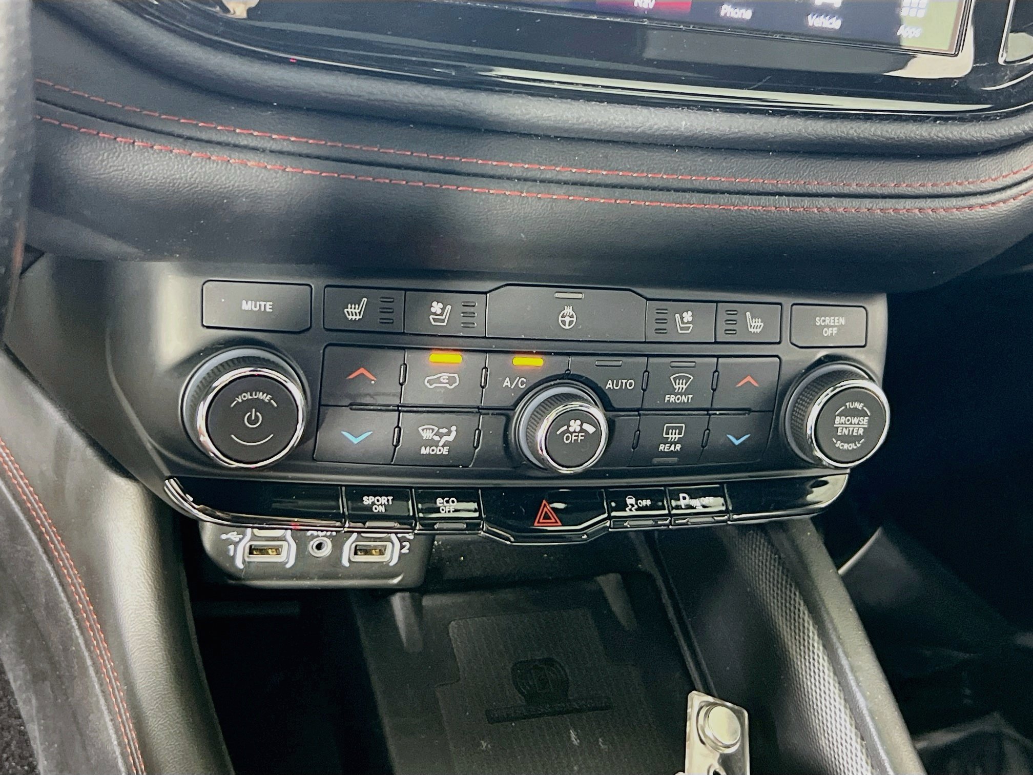 Used 2023 Dodge Durango R/T AWD/4WD image 16