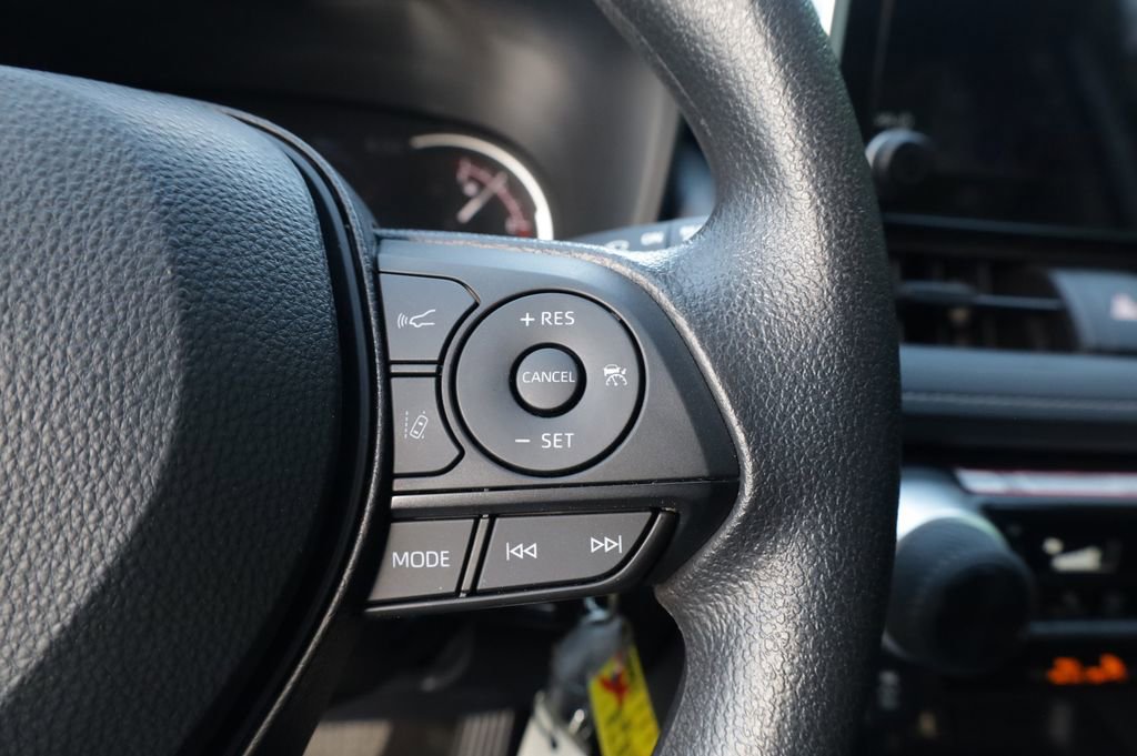 Used 2025 Toyota RAV4 LE image 26