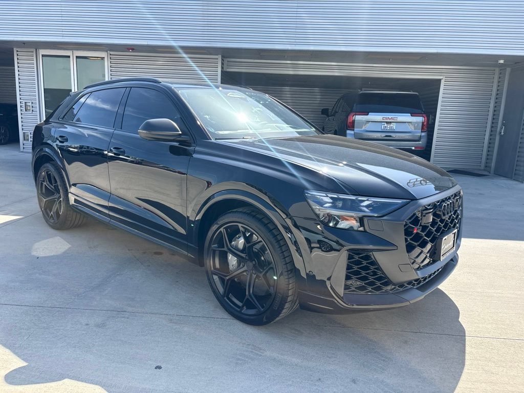 New 2027 Audi RS Q8 performance AWD/4WD image 3