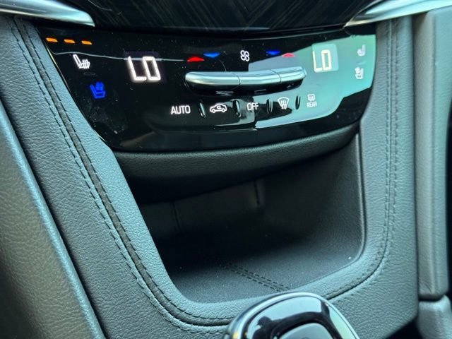 New 2025 Cadillac XT6 Premium Luxury w/ Technology Package FWD image 33