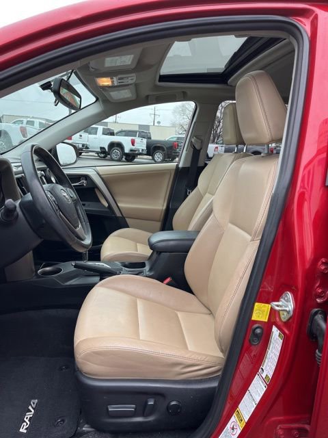 Used 2013 Toyota RAV4 Limited AWD/4WD image 29