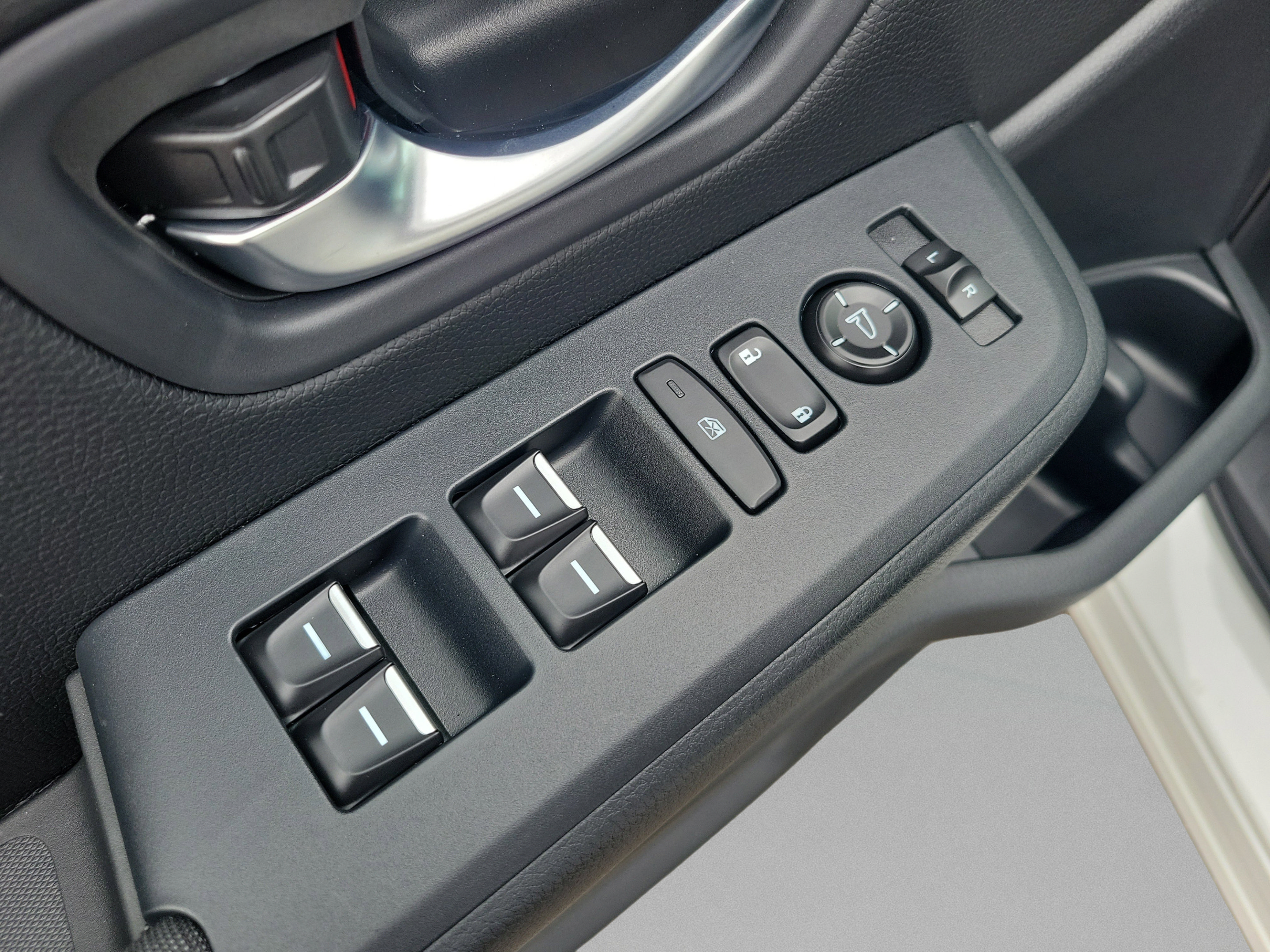 New 2026 Honda Pilot Sport image 22