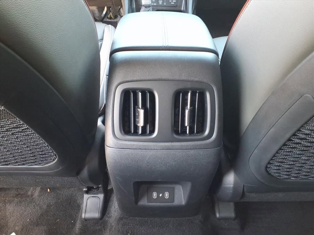 Used 2025 Hyundai Santa Cruz Limited image 6