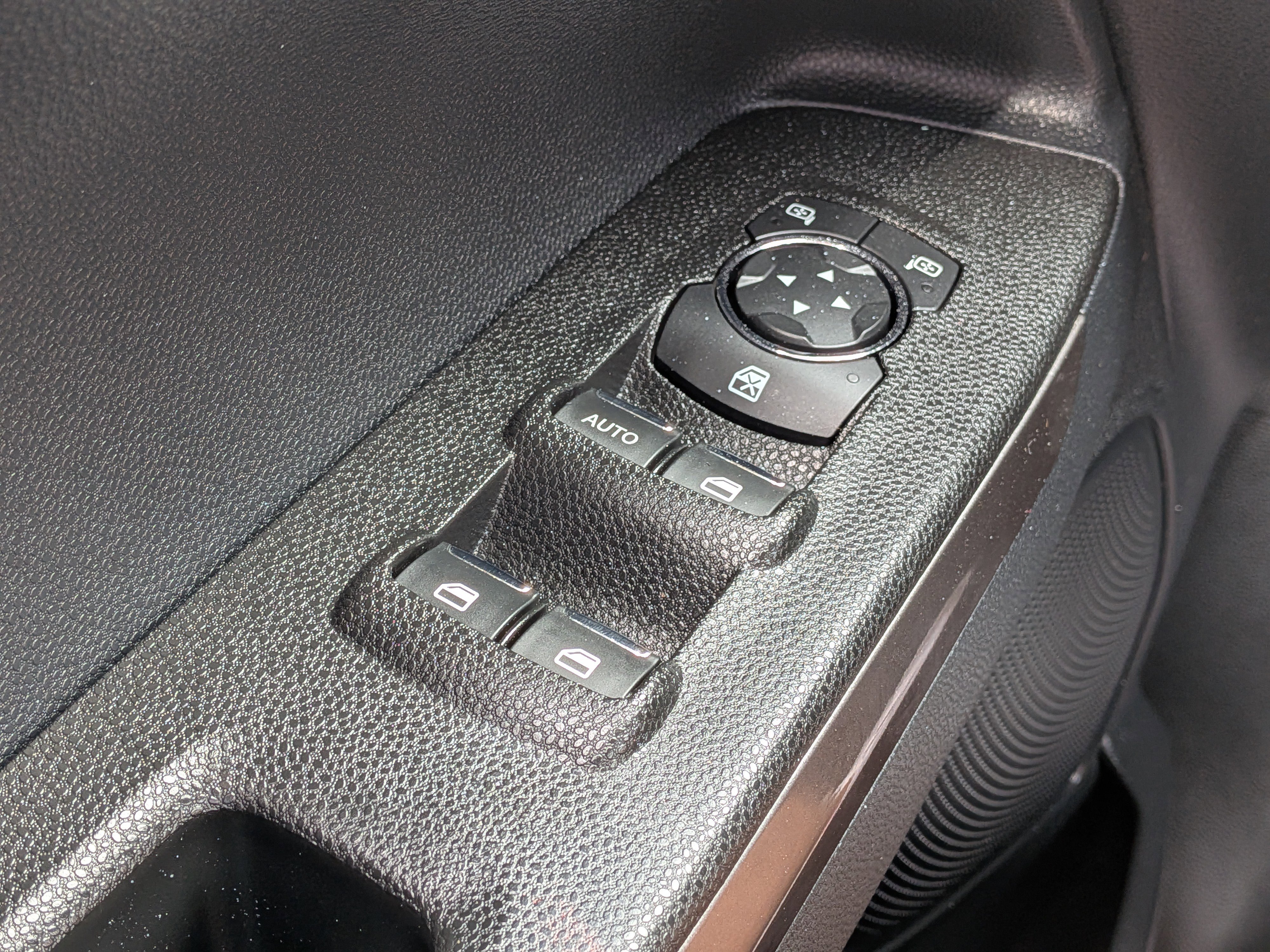 Used 2021 Ford EcoSport SE FWD image 21