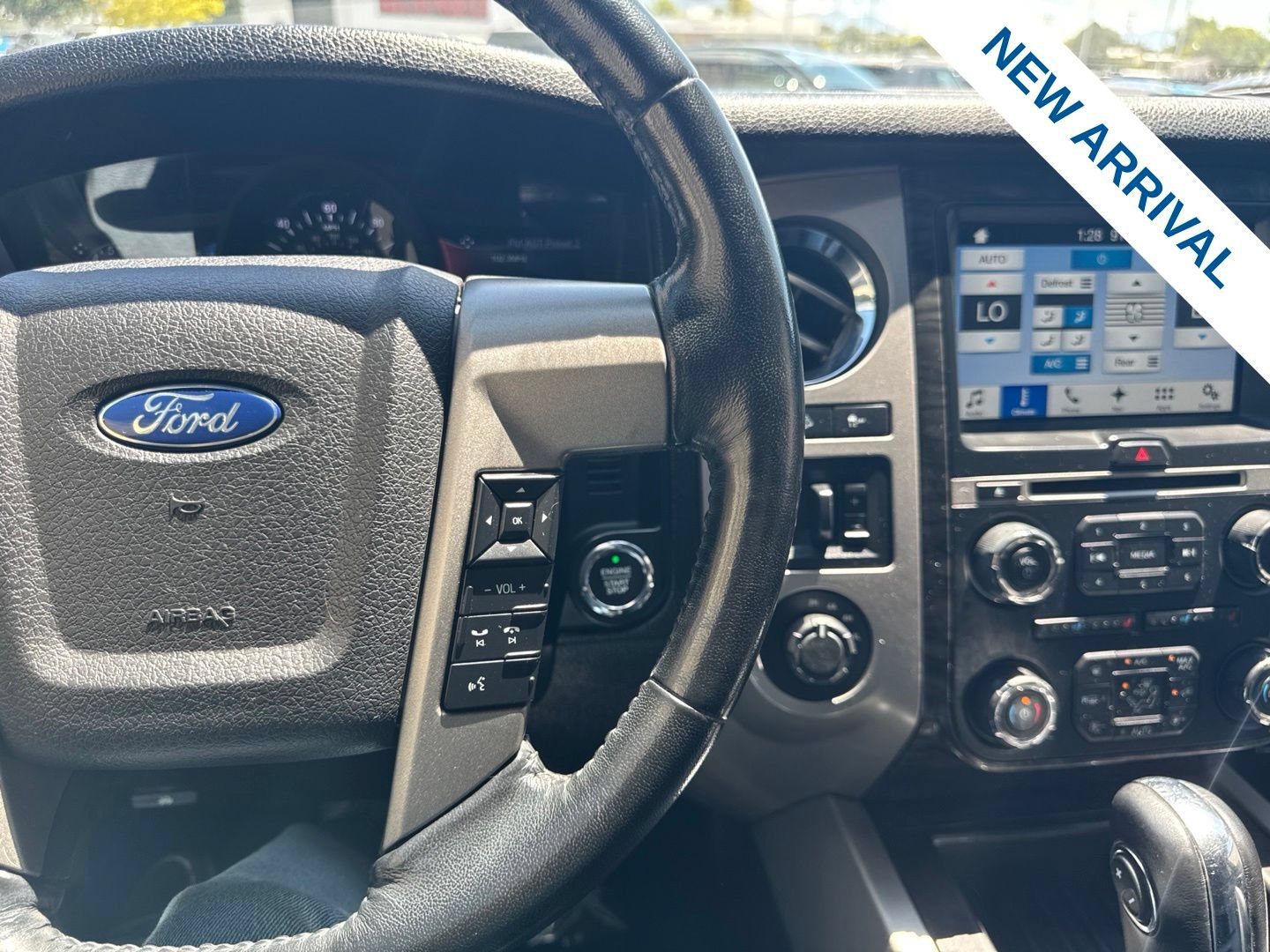 Used 2017 Ford Expedition EL Limited w/ Equipment Group 301A AWD/4WD image 24