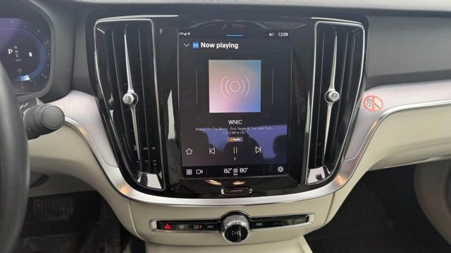 Used 2024 Volvo S60 B5 Core image 17