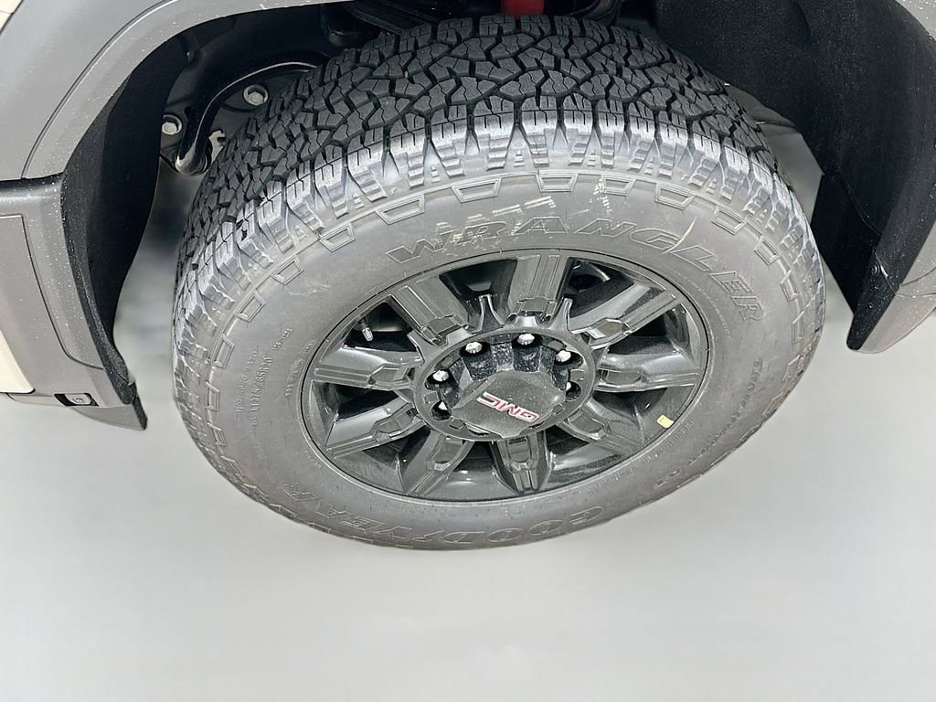 New 2026 GMC Sierra 3500 AT4 w/ AT4 Premium Plus Package AWD/4WD image 32