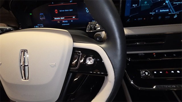 New 2026 Lincoln Corsair Reserve w/ Jet Appearance Package image 25