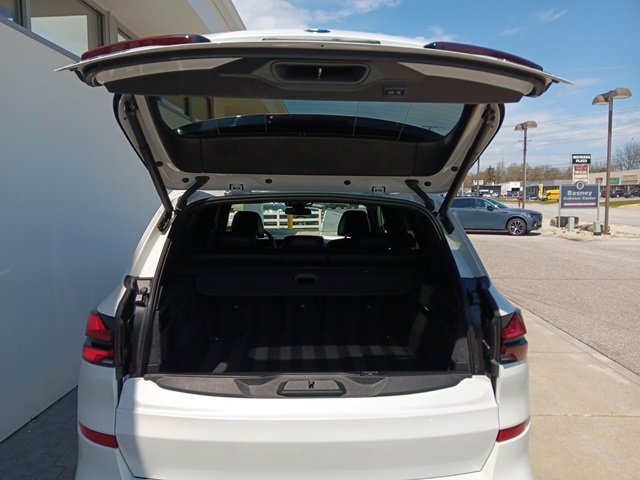 Certified 2025 BMW X5 xDrive40i w/ M Sport Package image 6