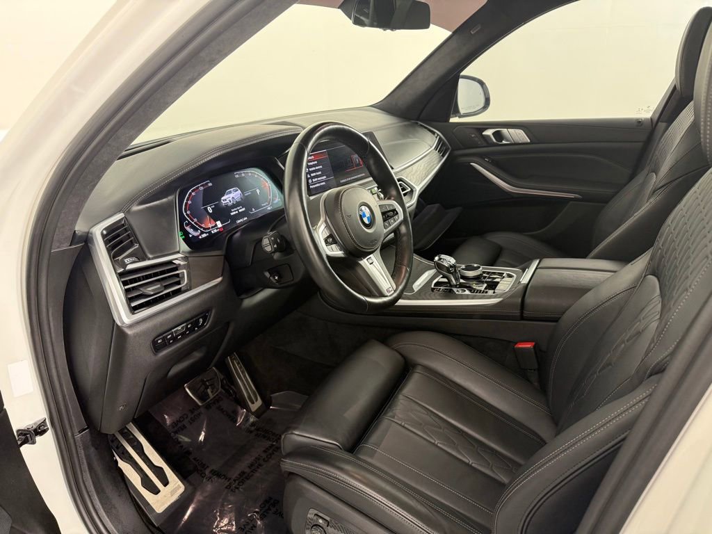 Used 2022 BMW X7 xDrive40i w/ M Sport Package AWD/4WD image 11