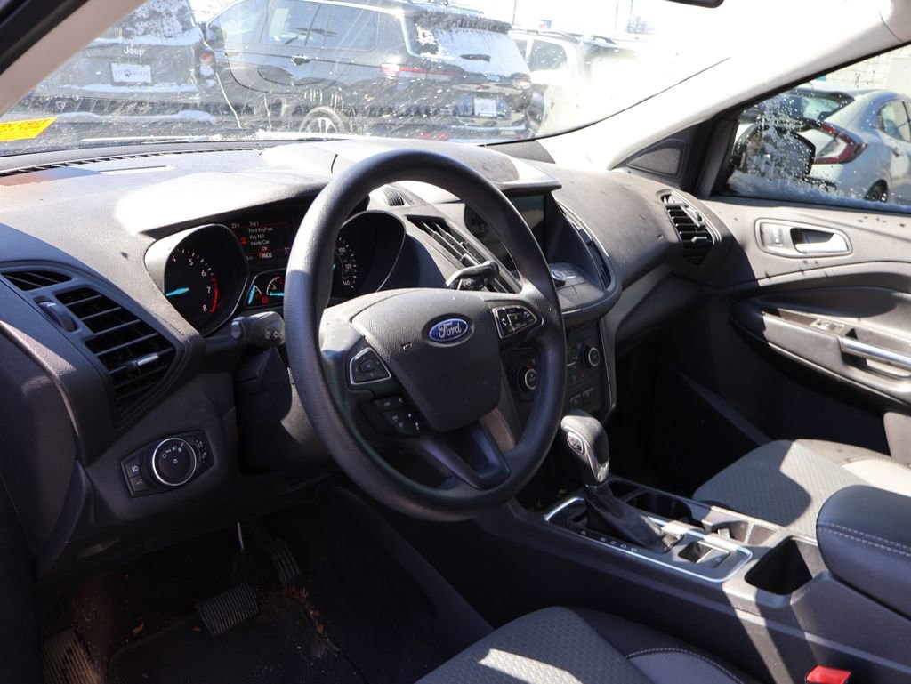 Used 2019 Ford Escape SE image 9