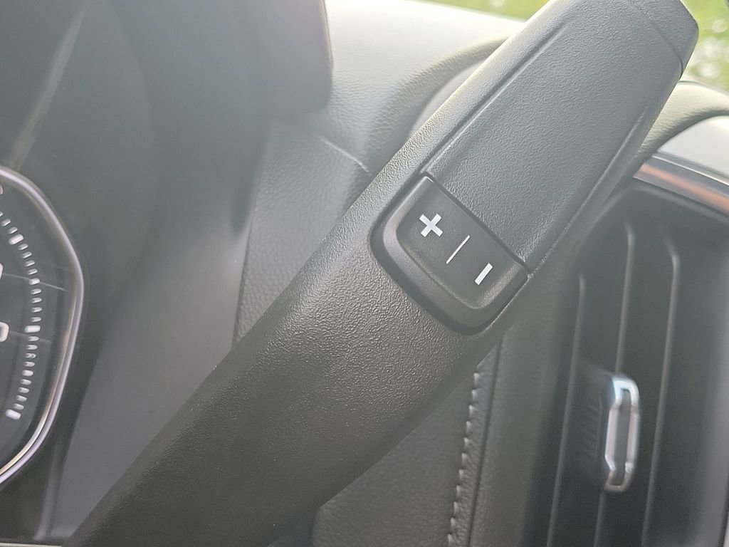 Used 2021 GMC Sierra 1500 Elevation image 37