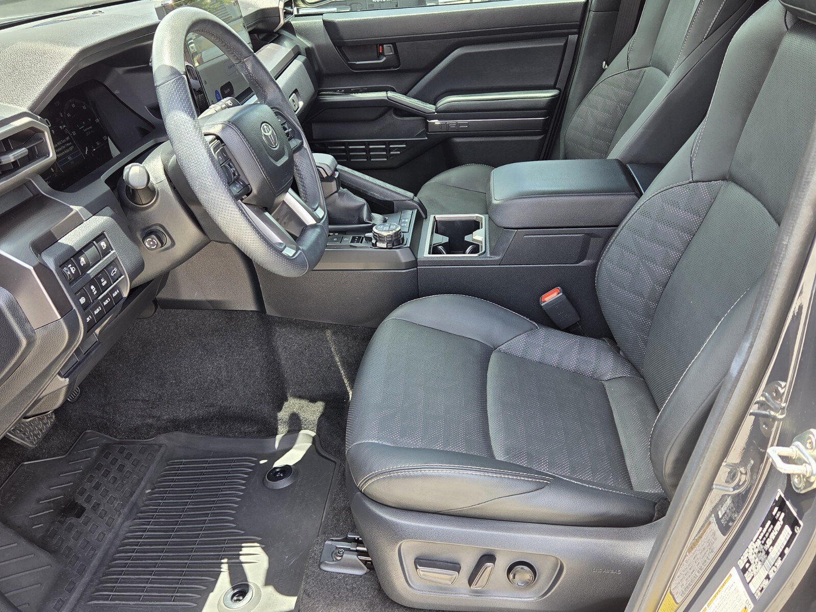 Certified 2025 Toyota 4Runner TRD Off-Road Premium AWD/4WD image 4