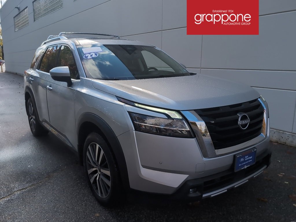 Used 2022 Nissan Pathfinder Platinum w/ Cargo Package
