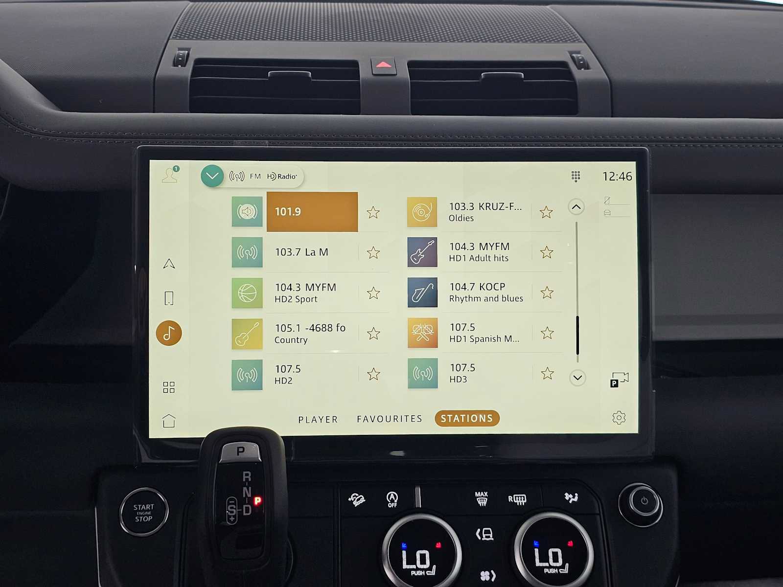 New 2026 Land Rover Defender 110 S image 25