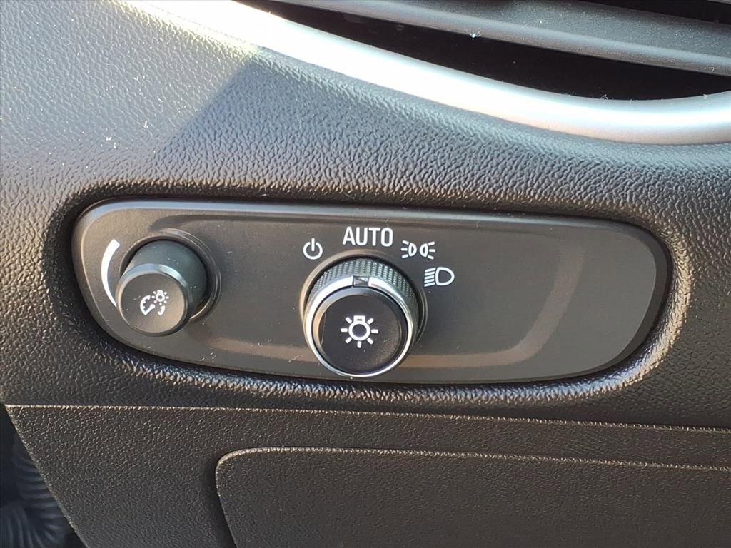 Used 2024 Chevrolet Malibu LT image 13