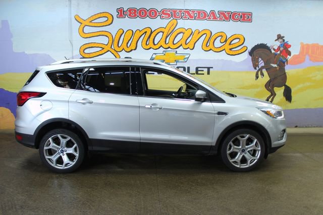 Used 2019 Ford Escape Titanium w/ U9j03 - Titanium Tow Package image 1