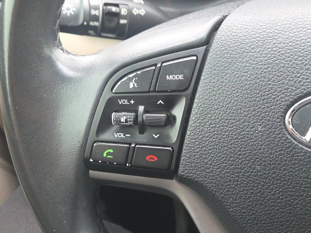 Used 2018 Hyundai Tucson Value FWD image 35