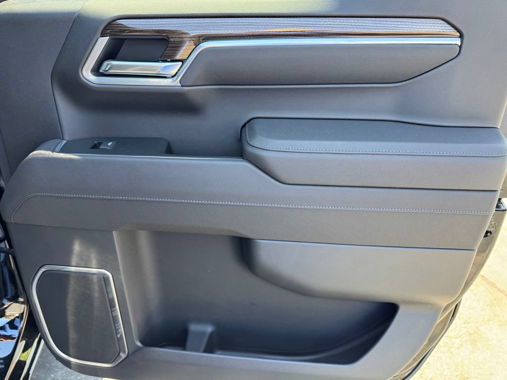 New 2026 Chevrolet Silverado 1500 LT w/ Safety Package RWD image 11