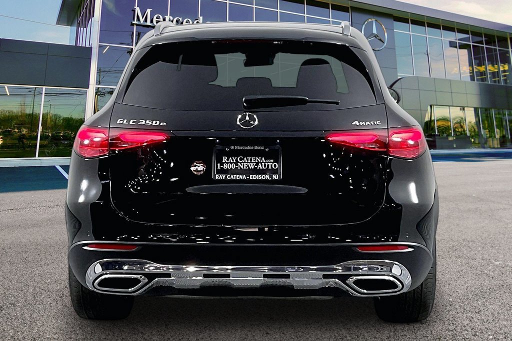 Certified 2025 Mercedes-Benz GLC 350e 4MATIC image 4