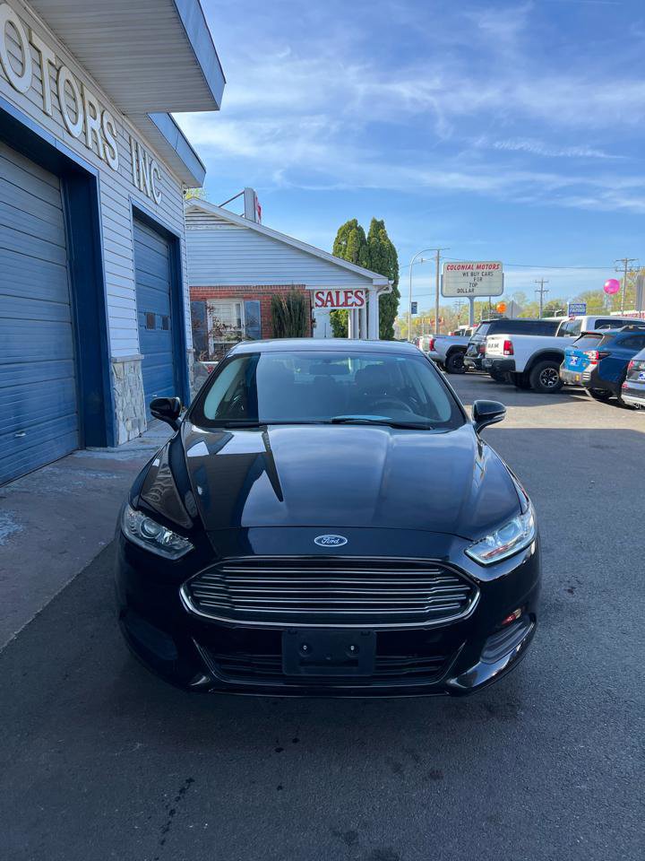 Used 2013 Ford Fusion SE image 3