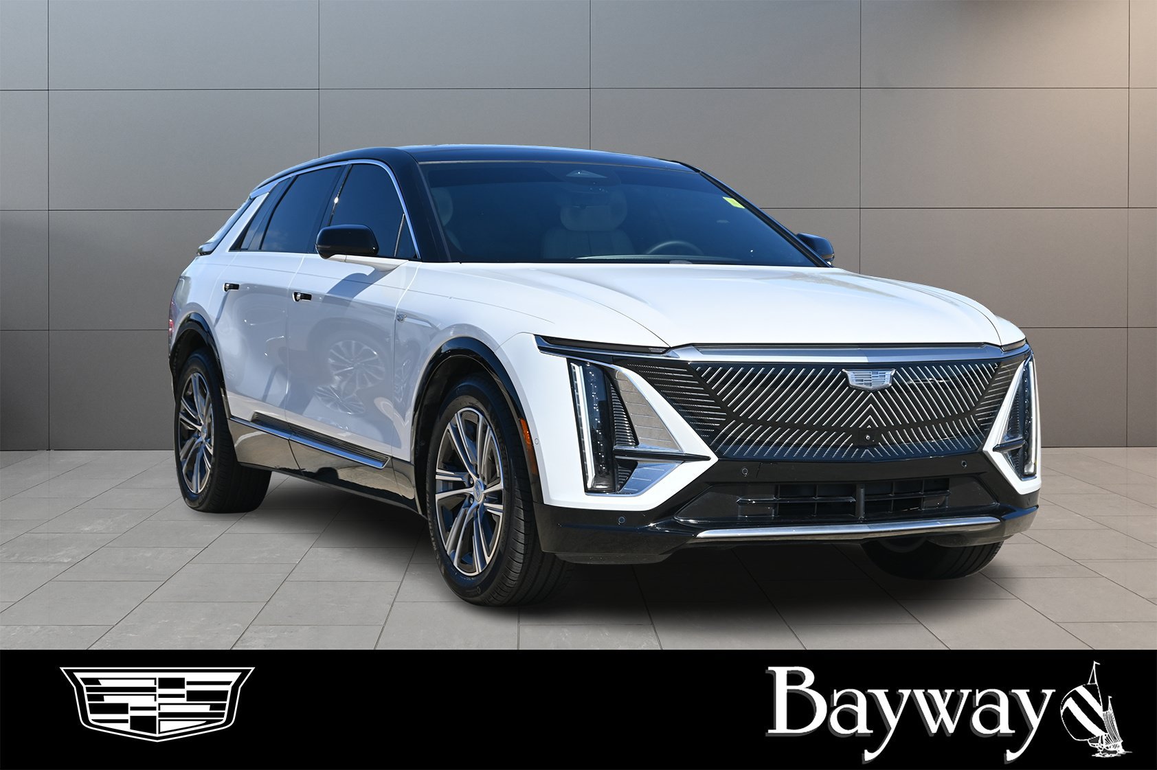 Certified 2025 Cadillac Lyriq Luxury w/ LPO, Floor Liner Package RWD image 3
