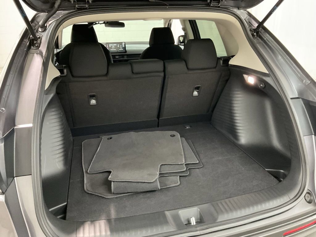 Certified 2026 Honda HR-V LX image 27