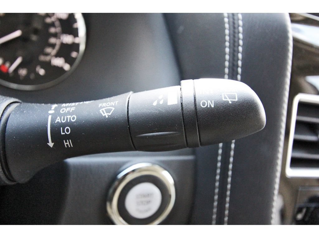 Used 2023 INFINITI QX80 Premium Select w/ All-Season Package RWD image 18