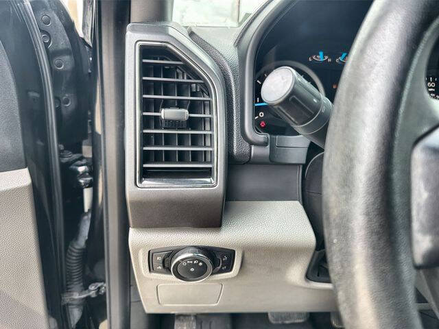 Used 2017 Ford F150 XLT AWD/4WD image 16