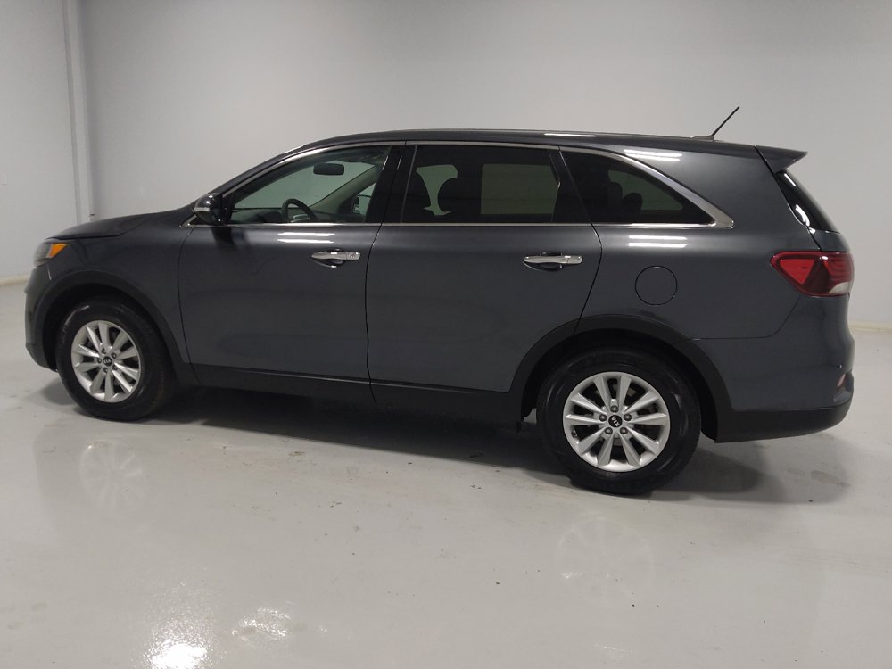Used 2020 Kia Sorento LX image 3