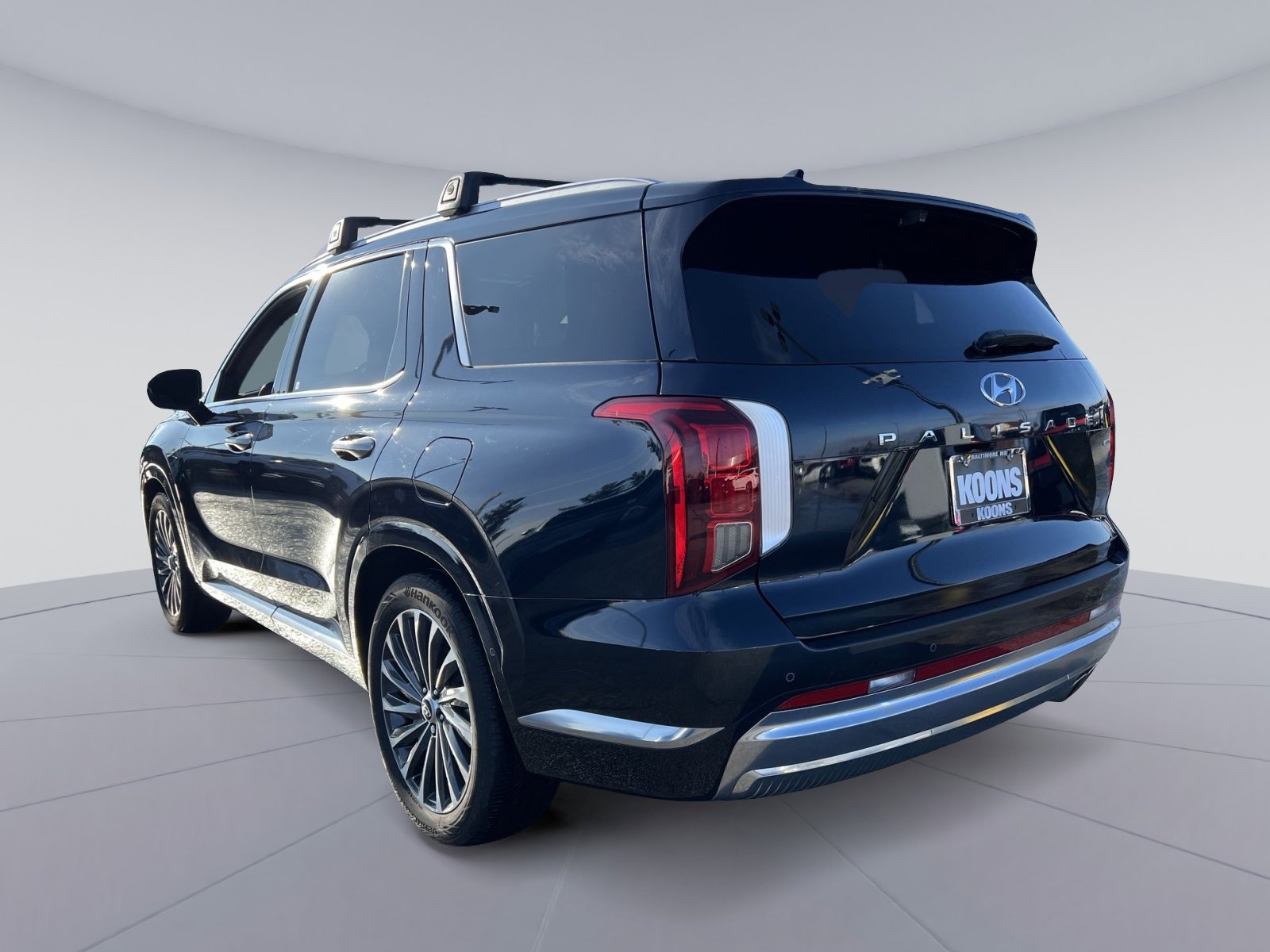 Used 2024 Hyundai Palisade Calligraphy image 4