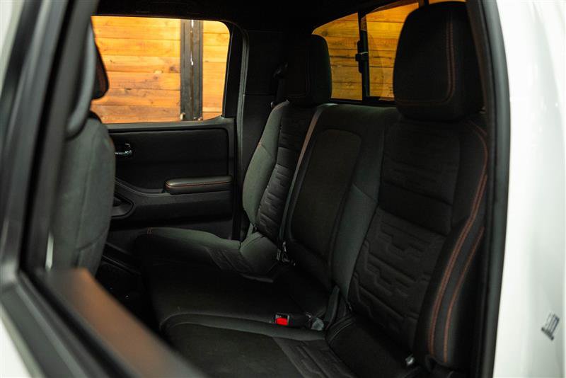Used 2025 Nissan Frontier PRO-4X w/ Pro Convenience Package AWD/4WD image 10