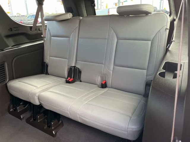 Used 2021 Chevrolet Suburban LT image 20