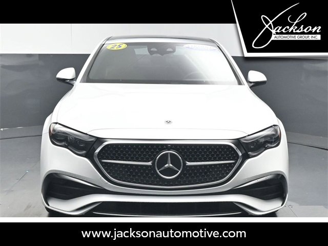 Used 2025 Mercedes-Benz E 350 Sedan image 4