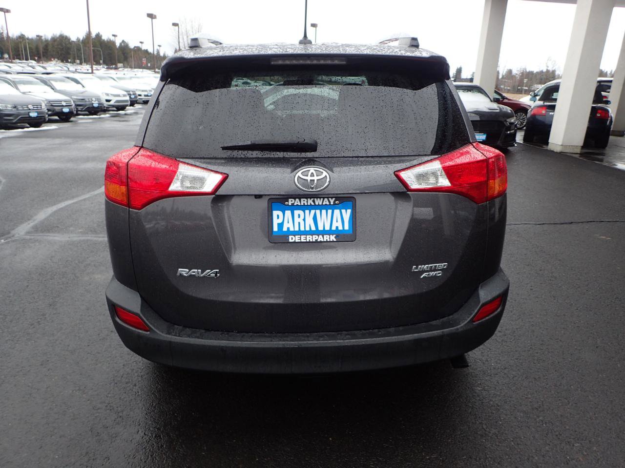 Used 2015 Toyota RAV4 Limited w/ Technology Package AWD/4WD image 4