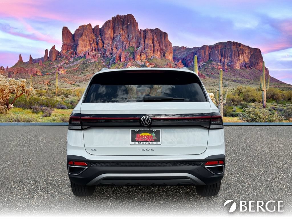 New 2026 Volkswagen Taos SE FWD image 6