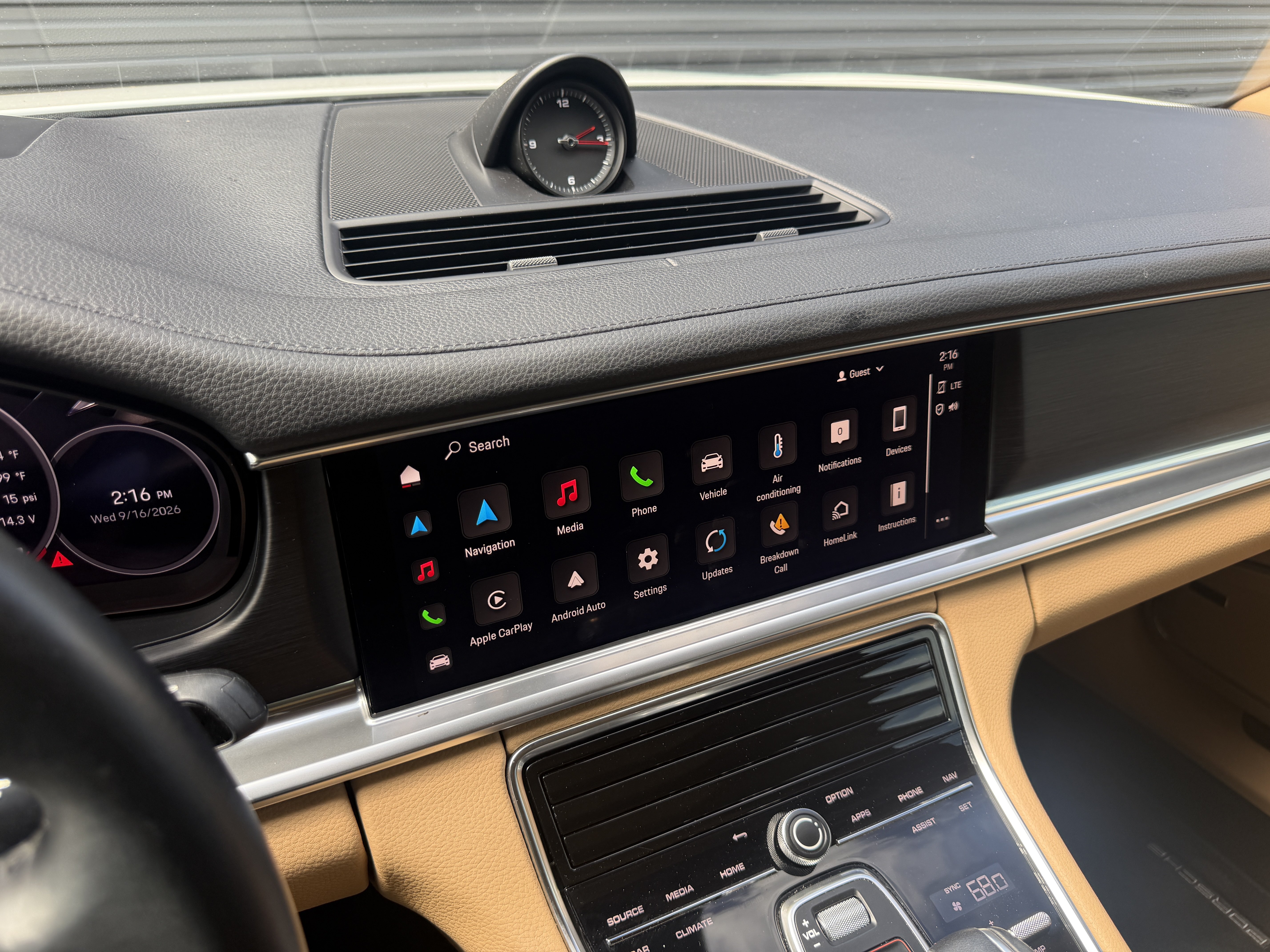 Certified 2023 Porsche Panamera Platinum Edition RWD image 26