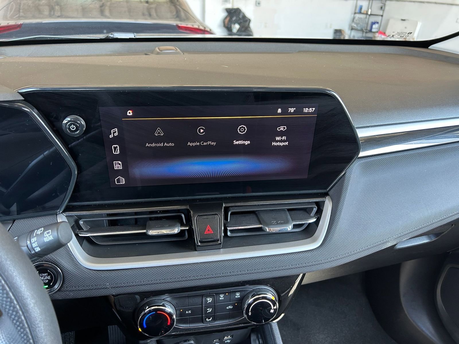 Used 2024 Chevrolet TrailBlazer LT w/ Driver Confidence Package image 21