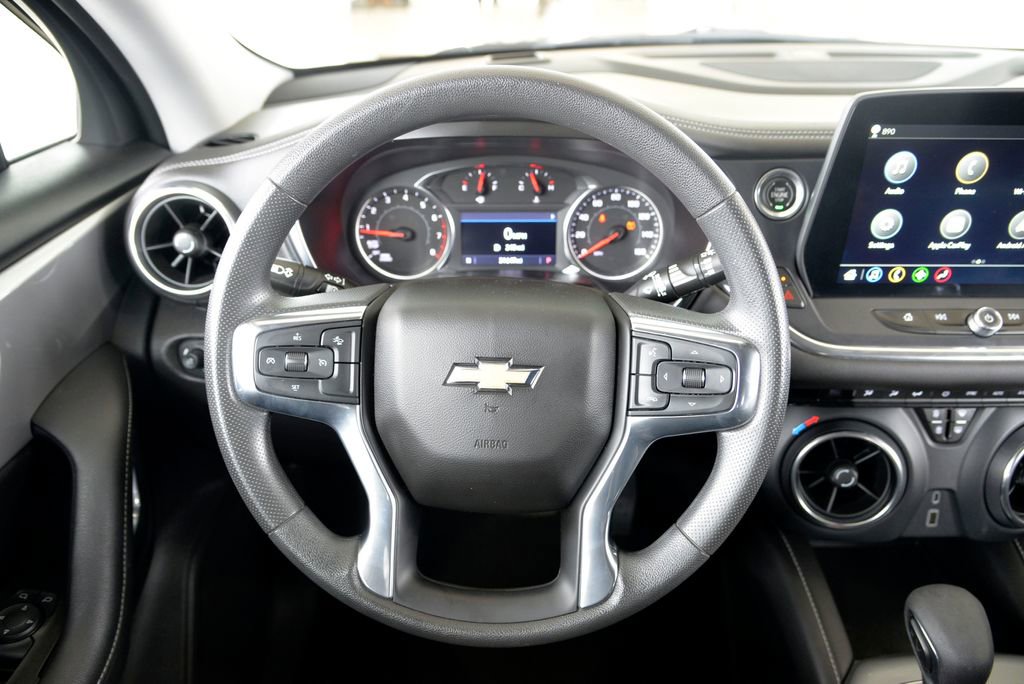 Used 2023 Chevrolet Blazer LT image 18