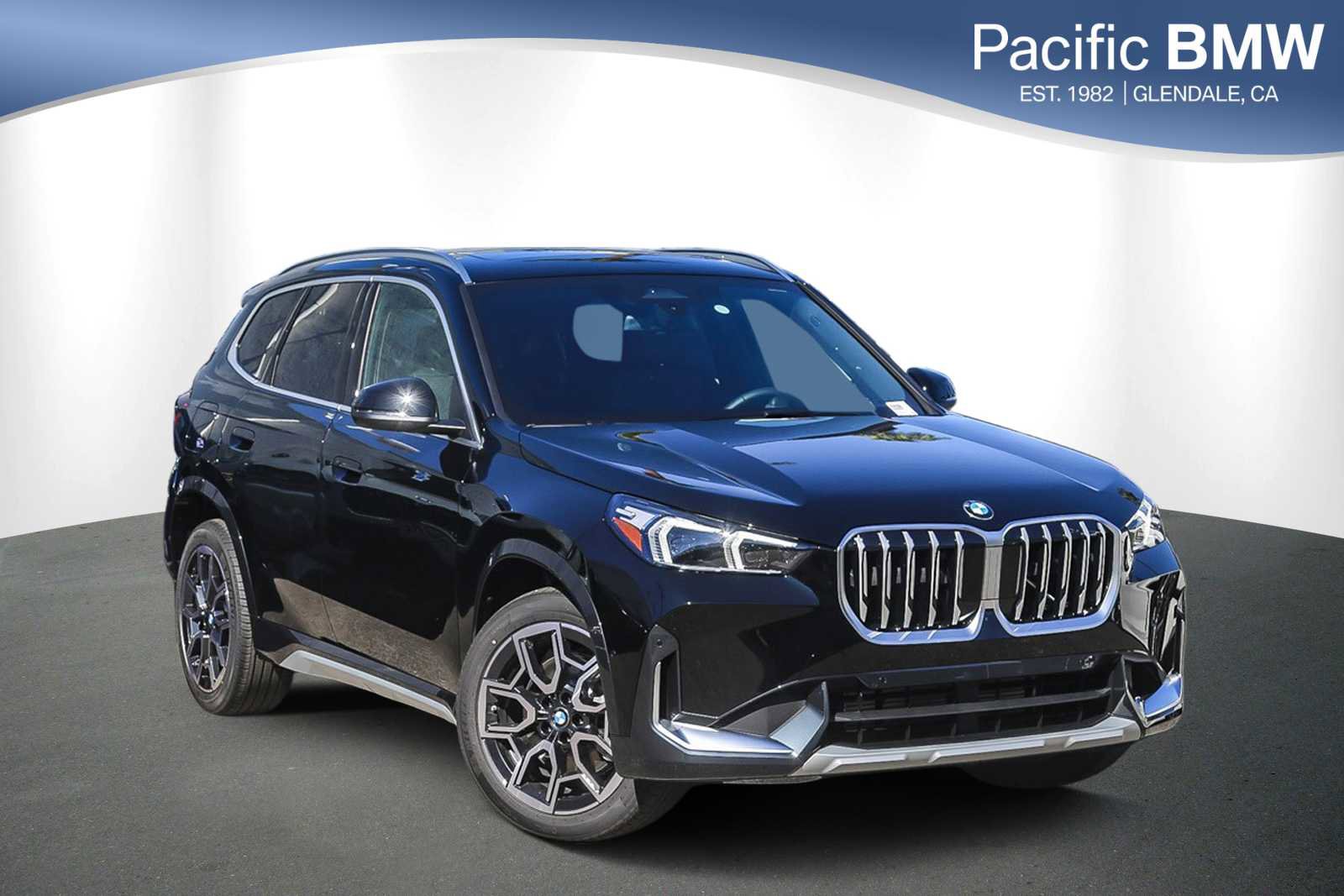 New 2025 BMW X1 xDrive28i w/ Convenience Package