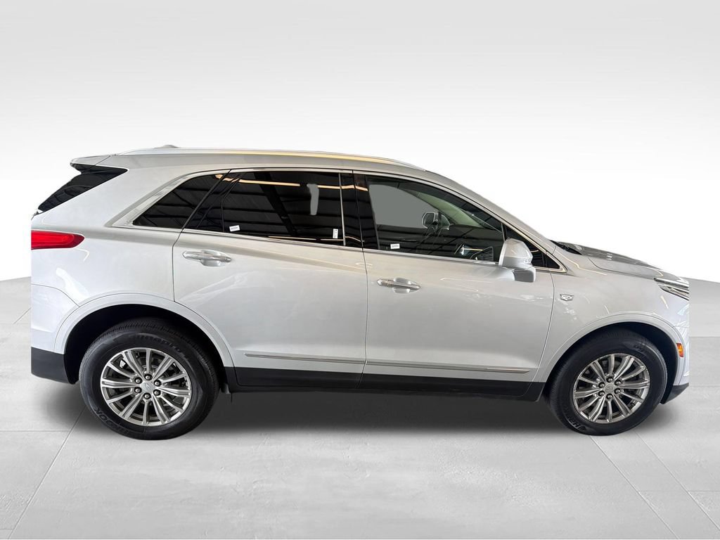 Used 2018 Cadillac XT5 Luxury w/ Driver Awareness Package AWD/4WD image 6