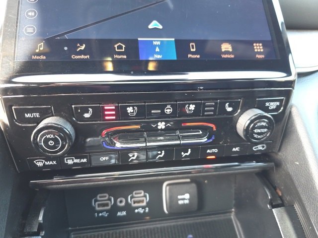 Used 2024 Jeep Grand Cherokee L Limited w/ Luxury Tech Group II image 28