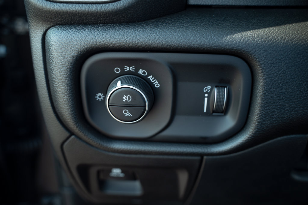 New 2027 RAM 1500 Express AWD/4WD image 31